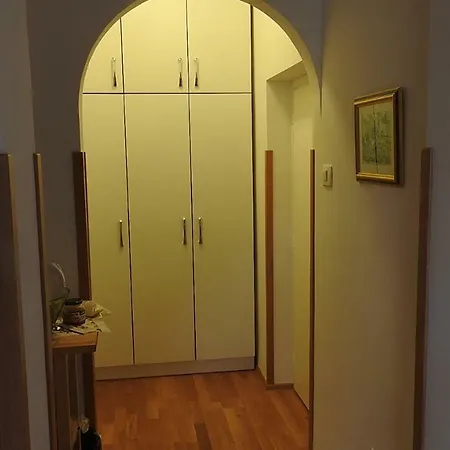Lägenhet 2 Sencna Pot *