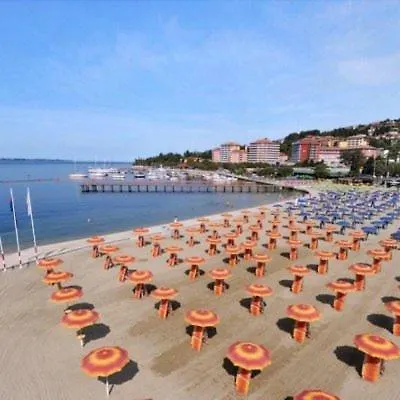 2 Sencna Pot * Portorož